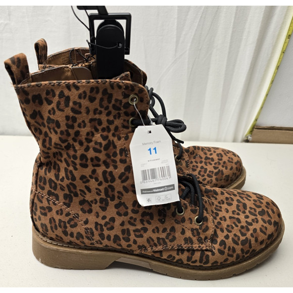 Time & Tru Women’s Size 11 Cheetah Leopard Print Memory Foam Boots Zip & Lace-up - Picture 4 of 7